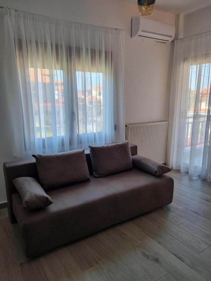 Chriselia Apartment Nea Roda Exterior foto