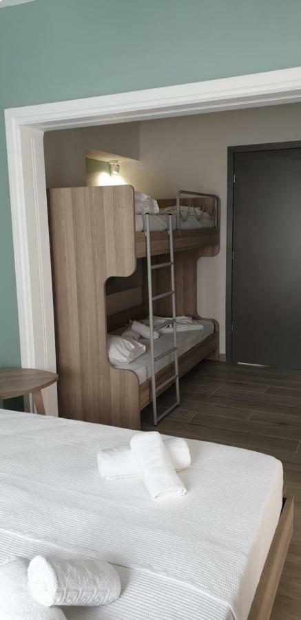 Chriselia Apartment Nea Roda Exterior foto